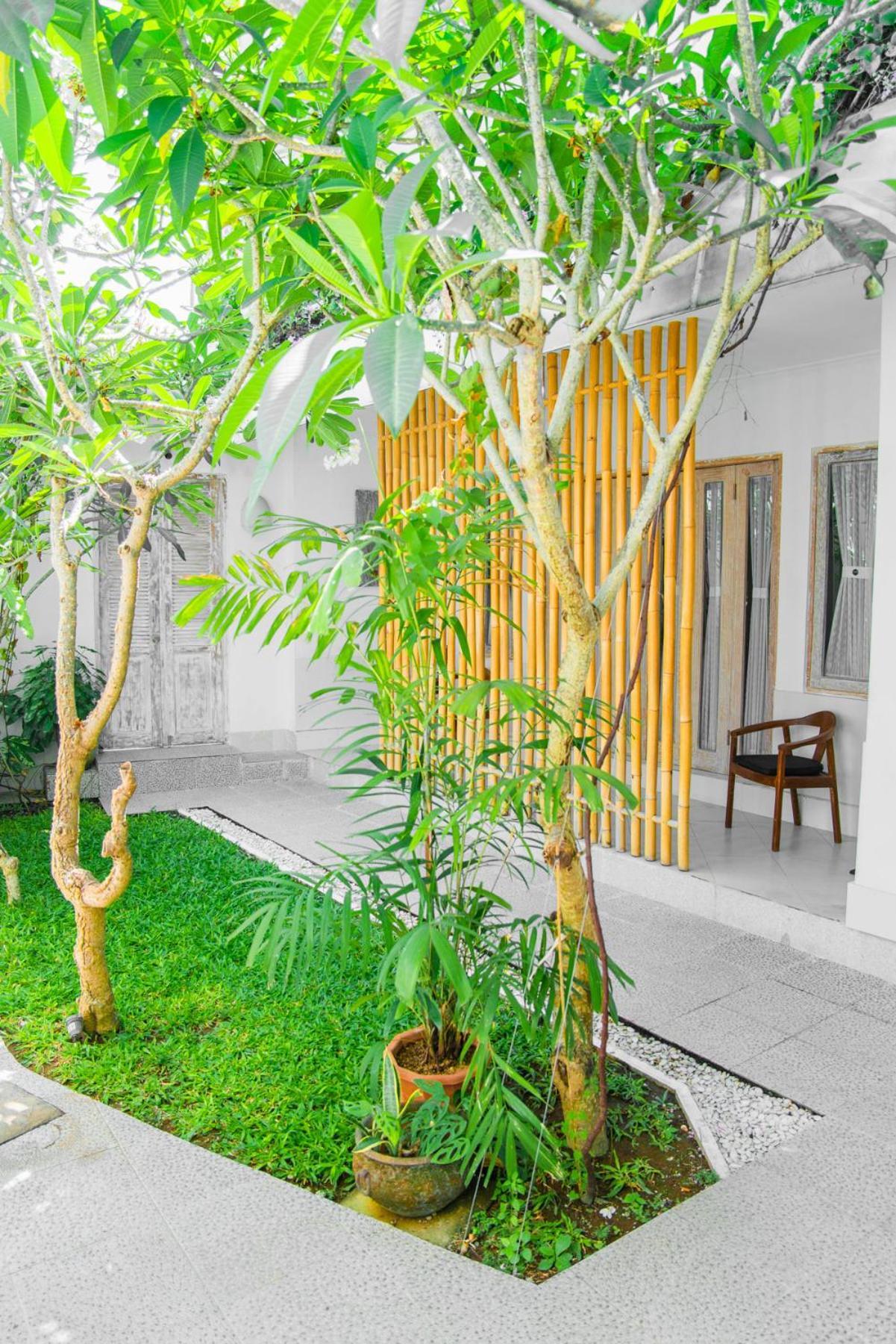 Bali Invest Living Hotel Canggu  Exterior photo